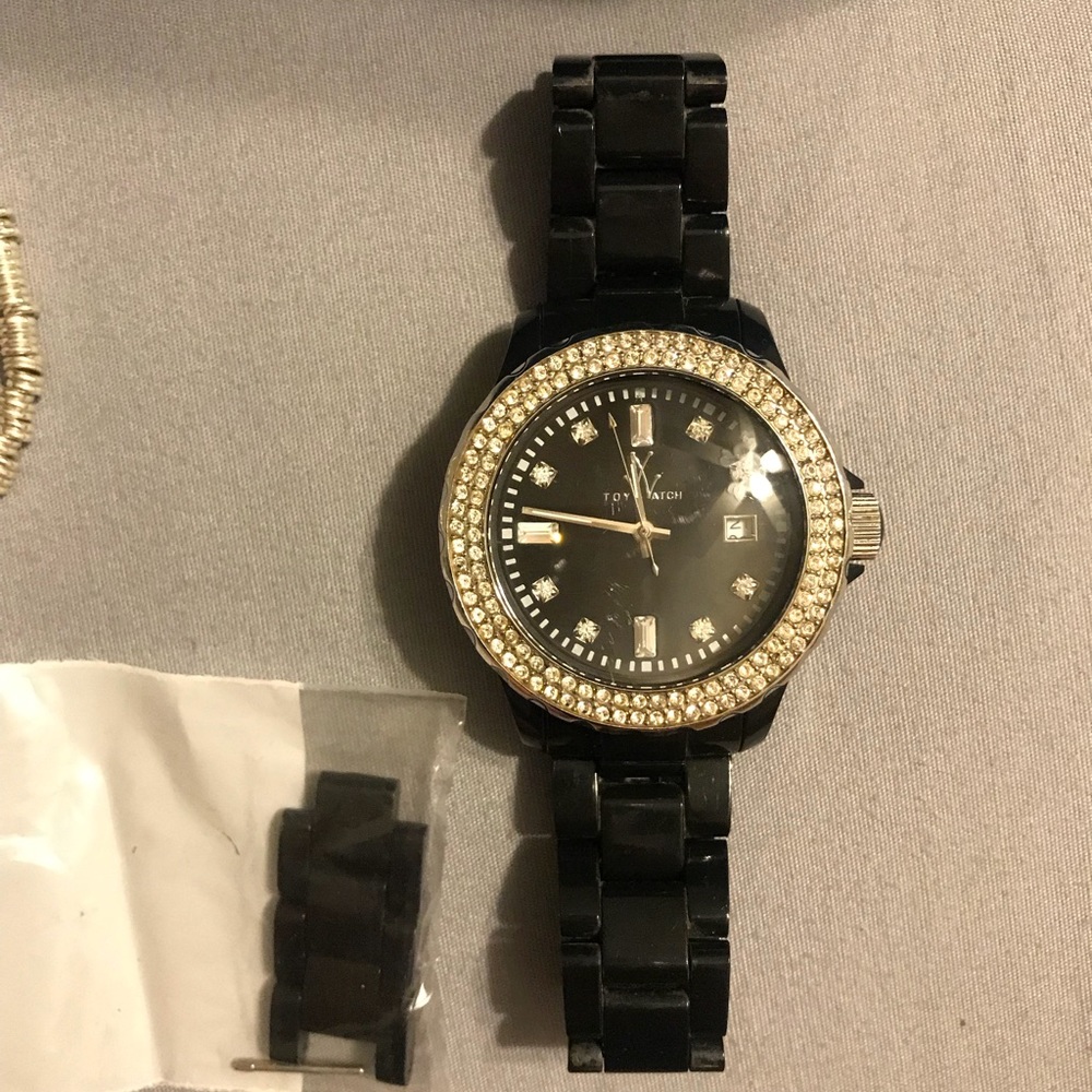 Toywatch - Picture 2 of 3